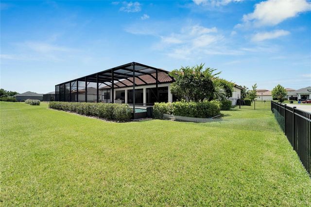 304 HAWK TALON DRIVE, Lithia, FL 33547