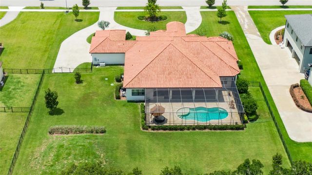 304 HAWK TALON DRIVE, Lithia, FL 33547