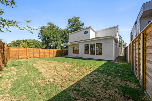 1919 Nomas Street, Dallas, TX 75212