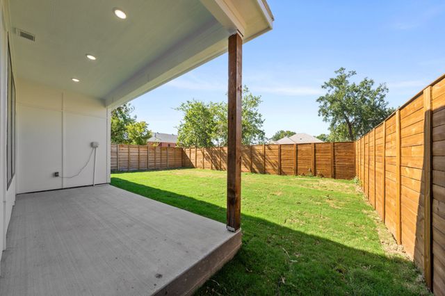 1919 Nomas Street, Dallas, TX 75212