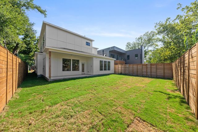 1919 Nomas Street, Dallas, TX 75212