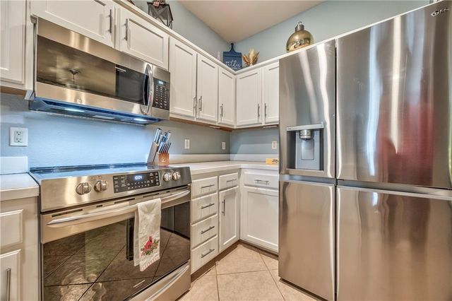 1202 N Martway Drive 104, Olathe, KS 66061