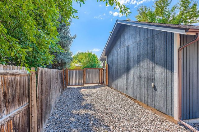 6895 S Webster Street, Littleton, CO 80128