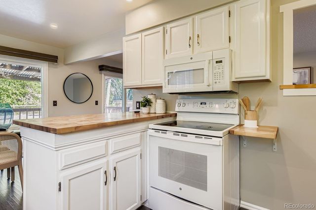 6895 S Webster Street, Littleton, CO 80128