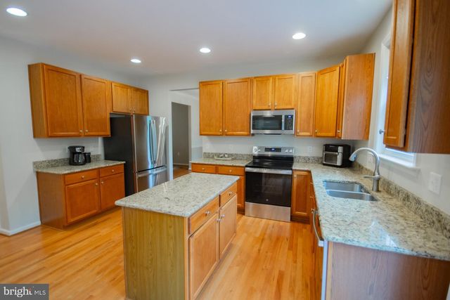 567 RIVANNA RUN, Falling Waters, WV 25419