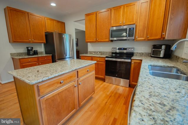 567 RIVANNA RUN, Falling Waters, WV 25419