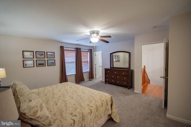 567 RIVANNA RUN, Falling Waters, WV 25419