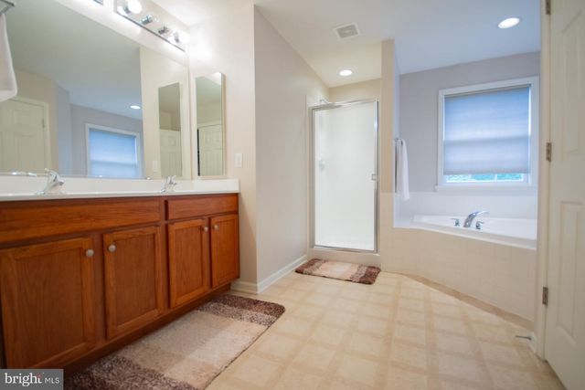 567 RIVANNA RUN, Falling Waters, WV 25419