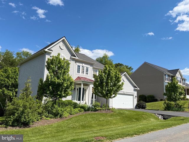 567 RIVANNA RUN, Falling Waters, WV 25419