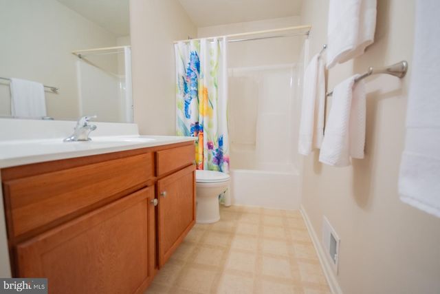 567 RIVANNA RUN, Falling Waters, WV 25419