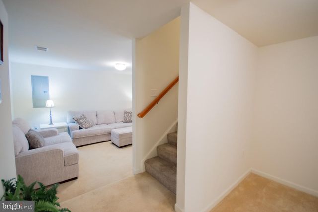 567 RIVANNA RUN, Falling Waters, WV 25419