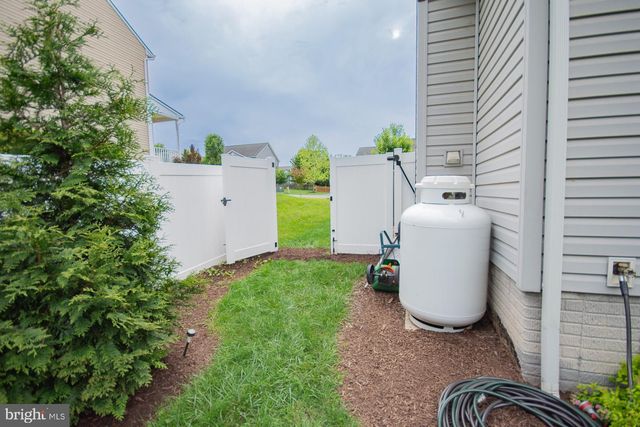 567 RIVANNA RUN, Falling Waters, WV 25419