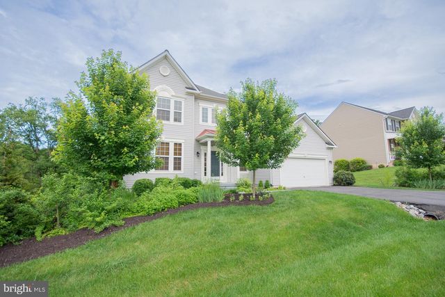 567 RIVANNA RUN, Falling Waters, WV 25419