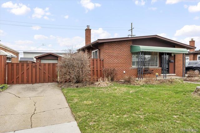 30124 Garry Avenue, Madison Heights, MI 48071