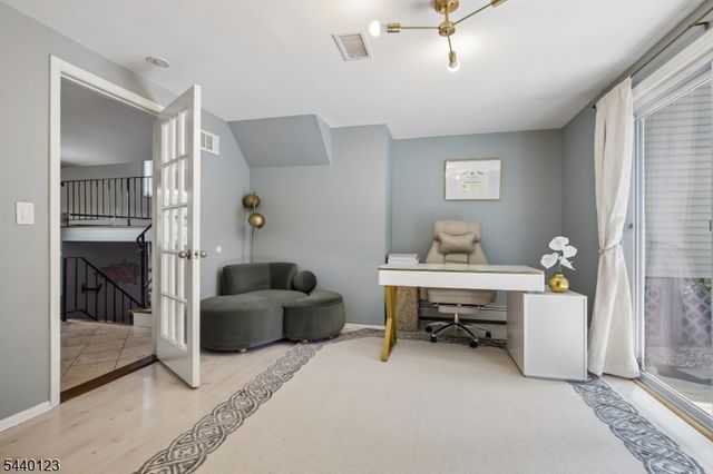 22 Woodhaven Rd, Parsippany-troy Hills Twp., NJ 07054