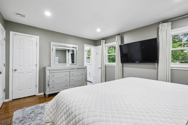 22 Woodhaven Rd, Parsippany-troy Hills Twp., NJ 07054