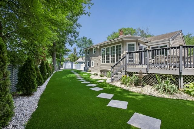 22 Woodhaven Rd, Parsippany-troy Hills Twp., NJ 07054
