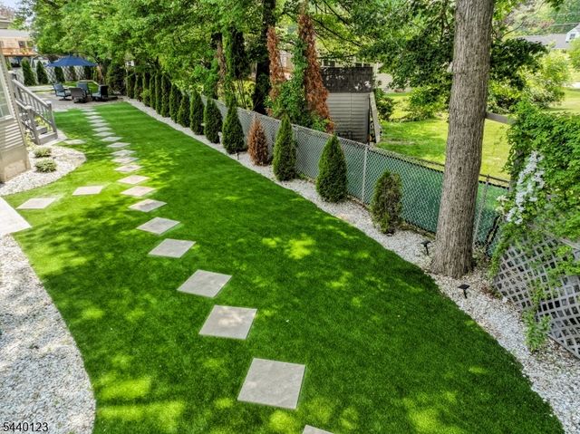 22 Woodhaven Rd, Parsippany-troy Hills Twp., NJ 07054