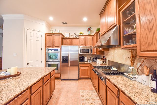 8803 Cherokee, Garden Ridge, TX 78266