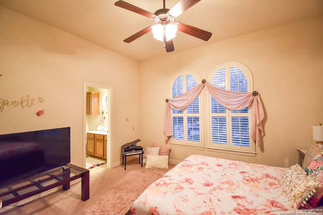 8803 Cherokee, Garden Ridge, TX 78266
