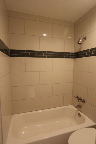 9556 Windswept Lane 9556, Houston, TX 77063