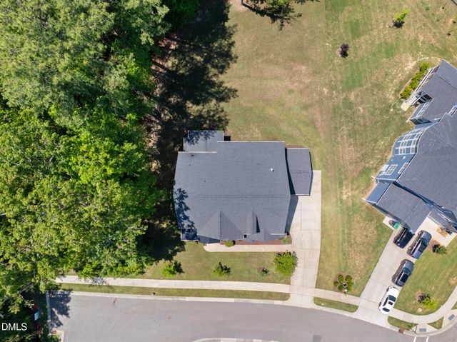 908 Autumn Season Lane, Apex, NC 27523