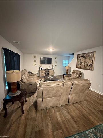 192 Sparrow Lane 7, Lexington, NC 27295