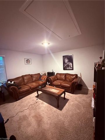192 Sparrow Lane 7, Lexington, NC 27295