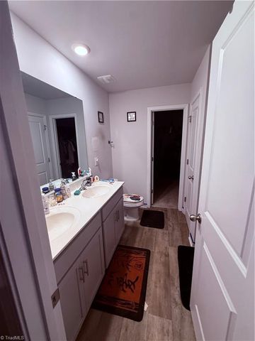 192 Sparrow Lane 7, Lexington, NC 27295