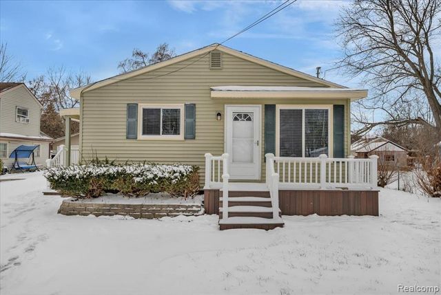 5151 Brobeck Street, Flint, MI 48532