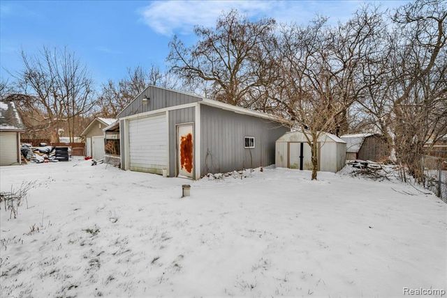 5151 Brobeck Street, Flint, MI 48532