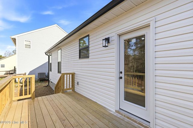 8040 Rachel Wynd Road NE, Leland, NC 28451