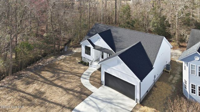 8040 Rachel Wynd Road NE, Leland, NC 28451