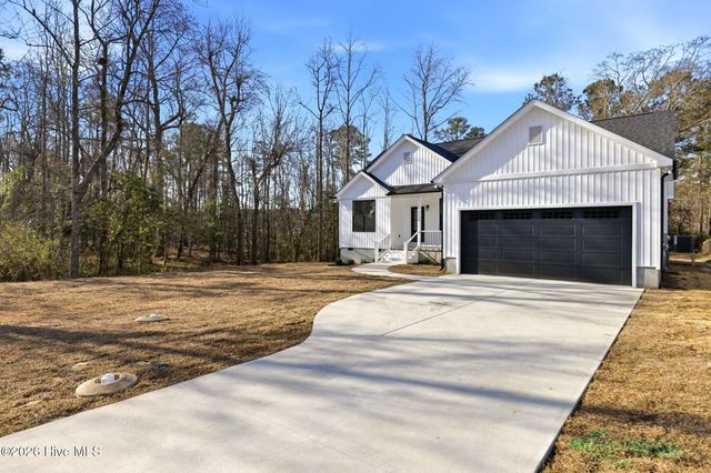 8040 Rachel Wynd Road NE, Leland, NC 28451