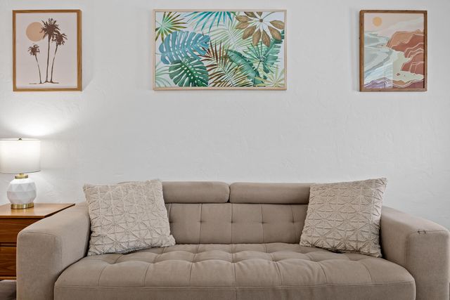 310 NE 6th Street 1, Hallandale Beach, FL 33009