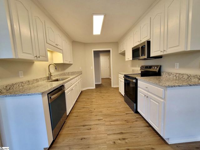 111 W Highway 14, Landrum, SC 29356