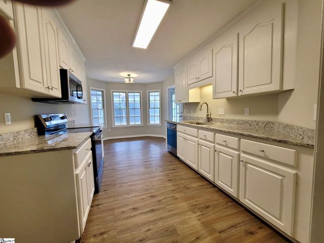 111 W Highway 14, Landrum, SC 29356
