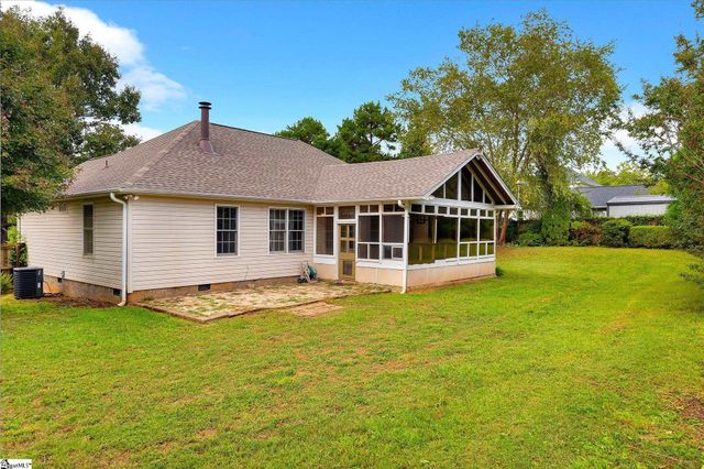 111 W Highway 14, Landrum, SC 29356