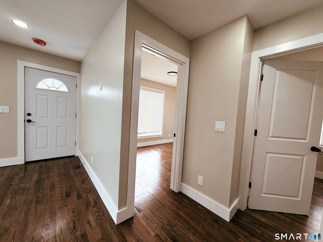 260 Robin Street, Bridgeport, CT 06606