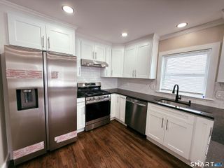 260 Robin Street, Bridgeport, CT 06606