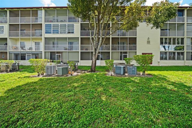 13255 SW 7th Ct 111D, Pembroke Pines, FL 33027