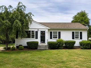 29 Forest Street, Franklin, MA 02038