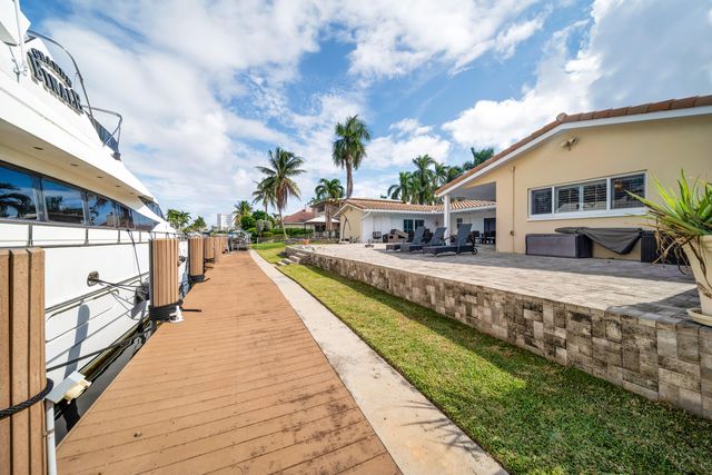 2401 SE 8th Court, Pompano Beach, FL 33062