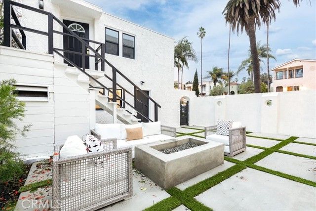 132 Belmont Avenue, Long Beach, CA 90803