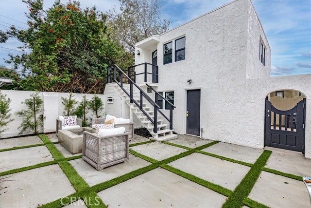 132 Belmont Avenue, Long Beach, CA 90803