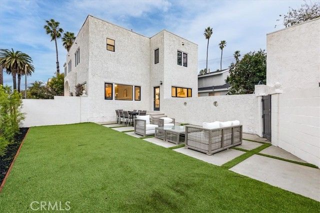 132 Belmont Avenue, Long Beach, CA 90803