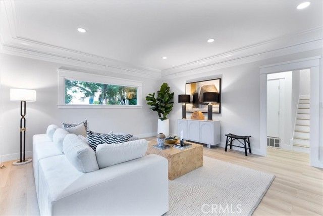 132 Belmont Avenue, Long Beach, CA 90803