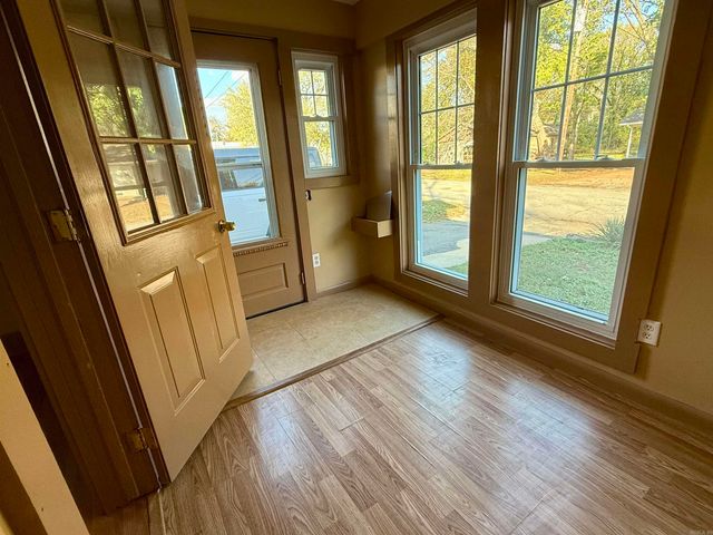 306 S 4th Street, Heber Springs, AR 72543