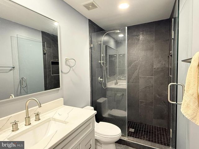 819 OAK KNOLL TER, Rockville, MD 20850