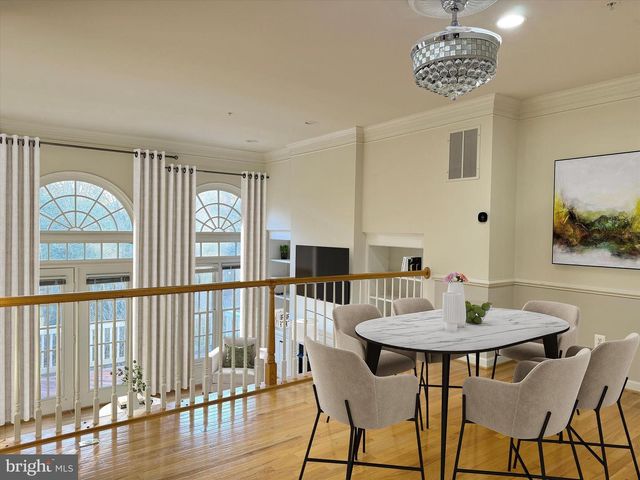 819 OAK KNOLL TER, Rockville, MD 20850